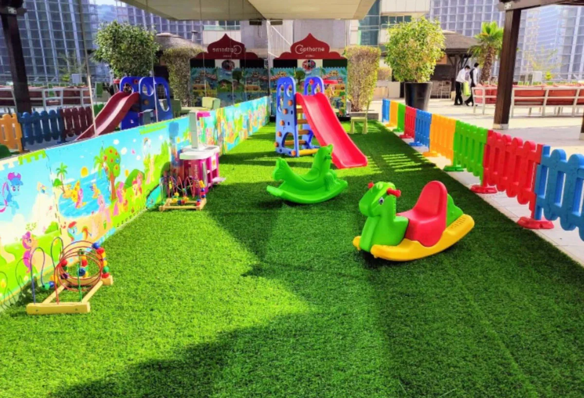 زمین بازی کودکان هتل کاپتورن دبی